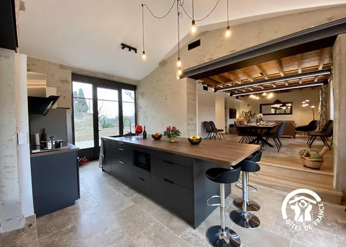 De L'ecluse Feriehus Caux-et-Sauzens