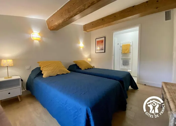 De L'ecluse Feriehus Caux-et-Sauzens