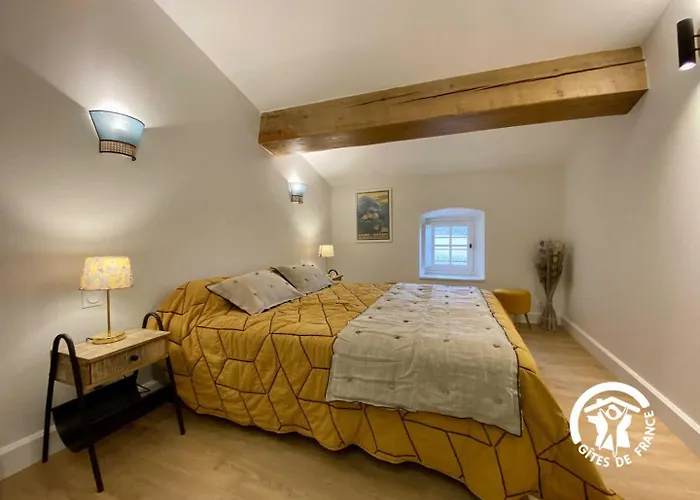 De L'ecluse Caux-et-Sauzens